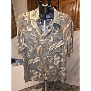 Pierre Cardin Button Up Shirt Size L. 100% Rayon. 24" PTP, 29" Long.